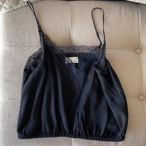 Aritzia Wilfred Free Crop Top